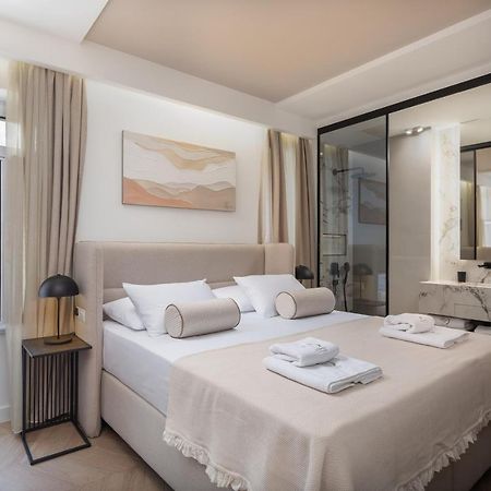Luxury Rooms Le Prestige Few Minutes From Split'S Iconic Waterfront Extérieur photo
